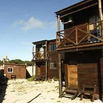 Cabañas acantilados city